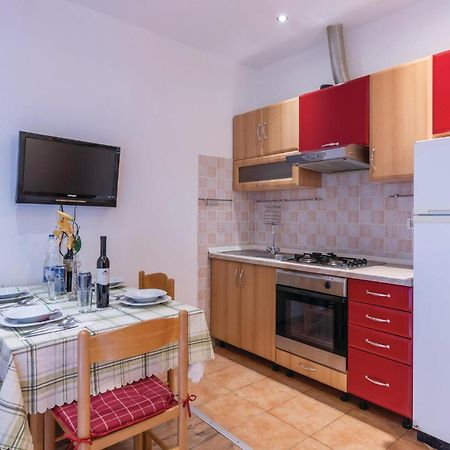 Nice Apartment In Fazana With Wifi Fondole Luaran gambar